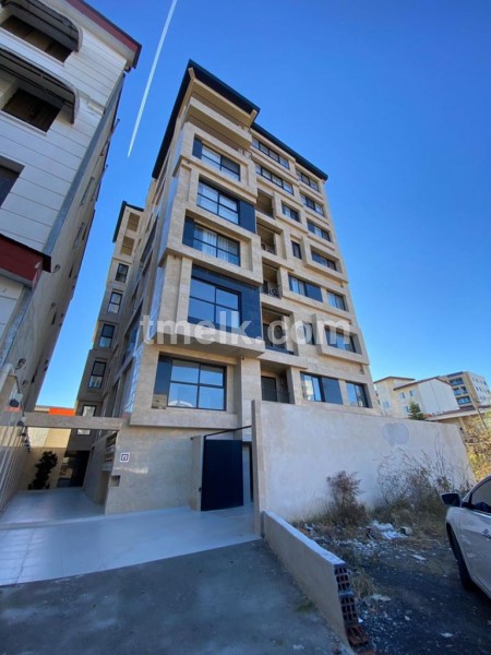 آپارتمان 160 متری نوساز وخوش نقشه