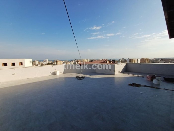 پنت هاوس دوبلکس باحیاط شخصی دررادیودریا