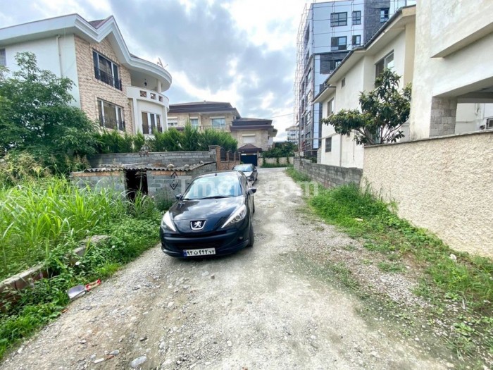 زمین 350 متری مسکونی باقابلیت ساخت آپارتمان