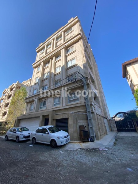 آپارتمان 136 متری با امکانات کامل در رادیودریا